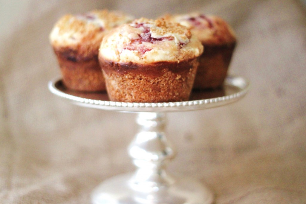 triple berry cheesecake muffins