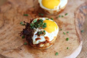 mini sausage & breakfast breakfast cups